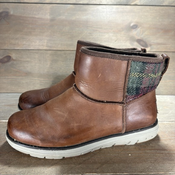 L.L. Bean Shoes - ll bean womens size 8 shoe brown leather waterproof ankle snow boots